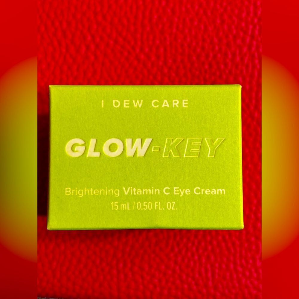 Glow-Key Brightening Vitamin C Eye Cream - Green
